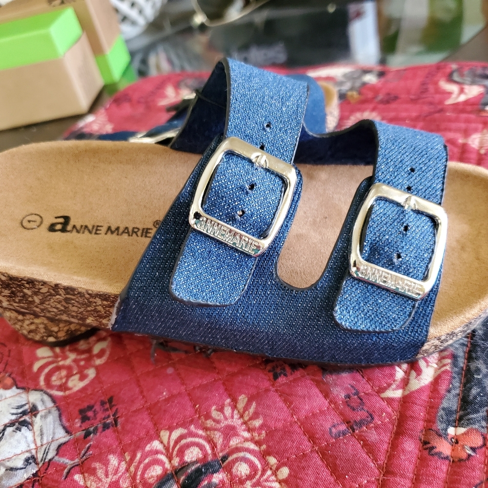 Sandals - Picture 2 of 2